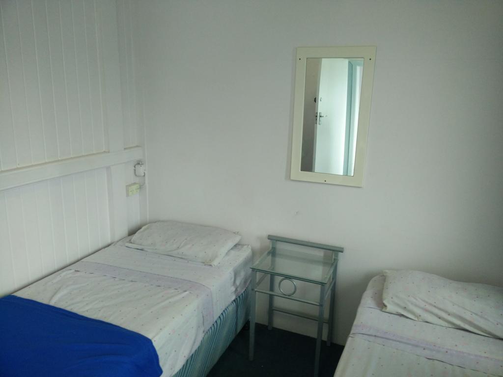 Cairns Girls Hostel Exterior foto